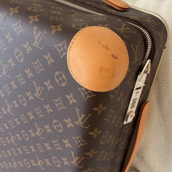 Louis Vuitton - Horizon 50 Monogram Spinner Suitcase - Picture 4 of 16